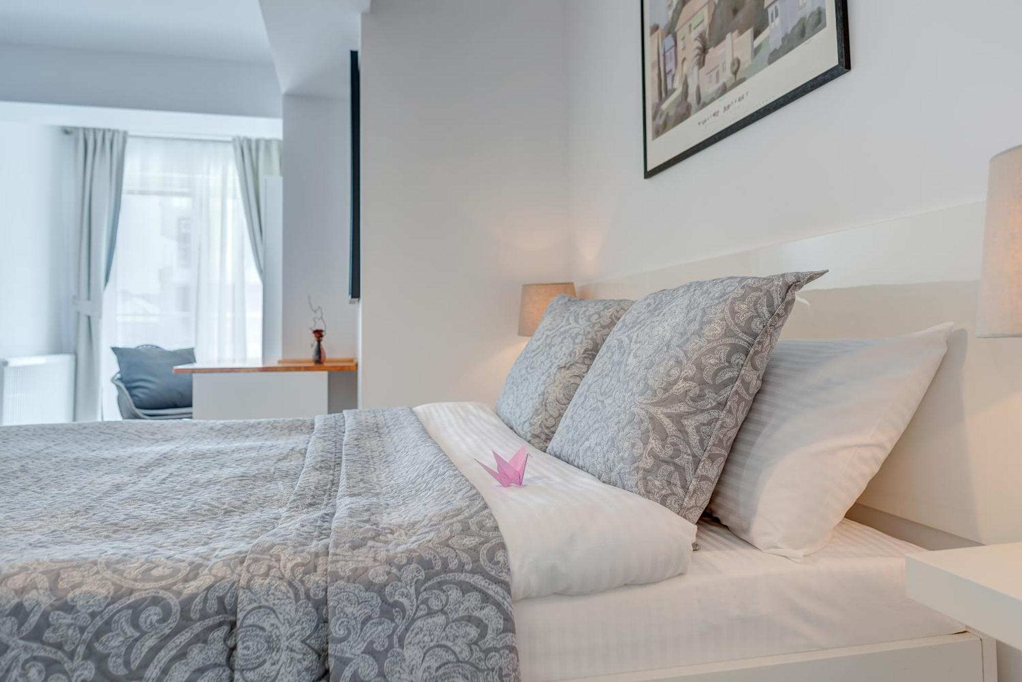 Bucharest Airport Suites & Villas أوتوبين المظهر الخارجي الصورة