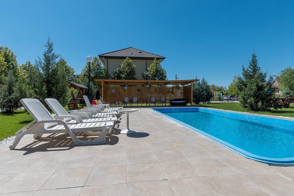 Bucharest Airport Suites & Villas أوتوبين المظهر الخارجي الصورة